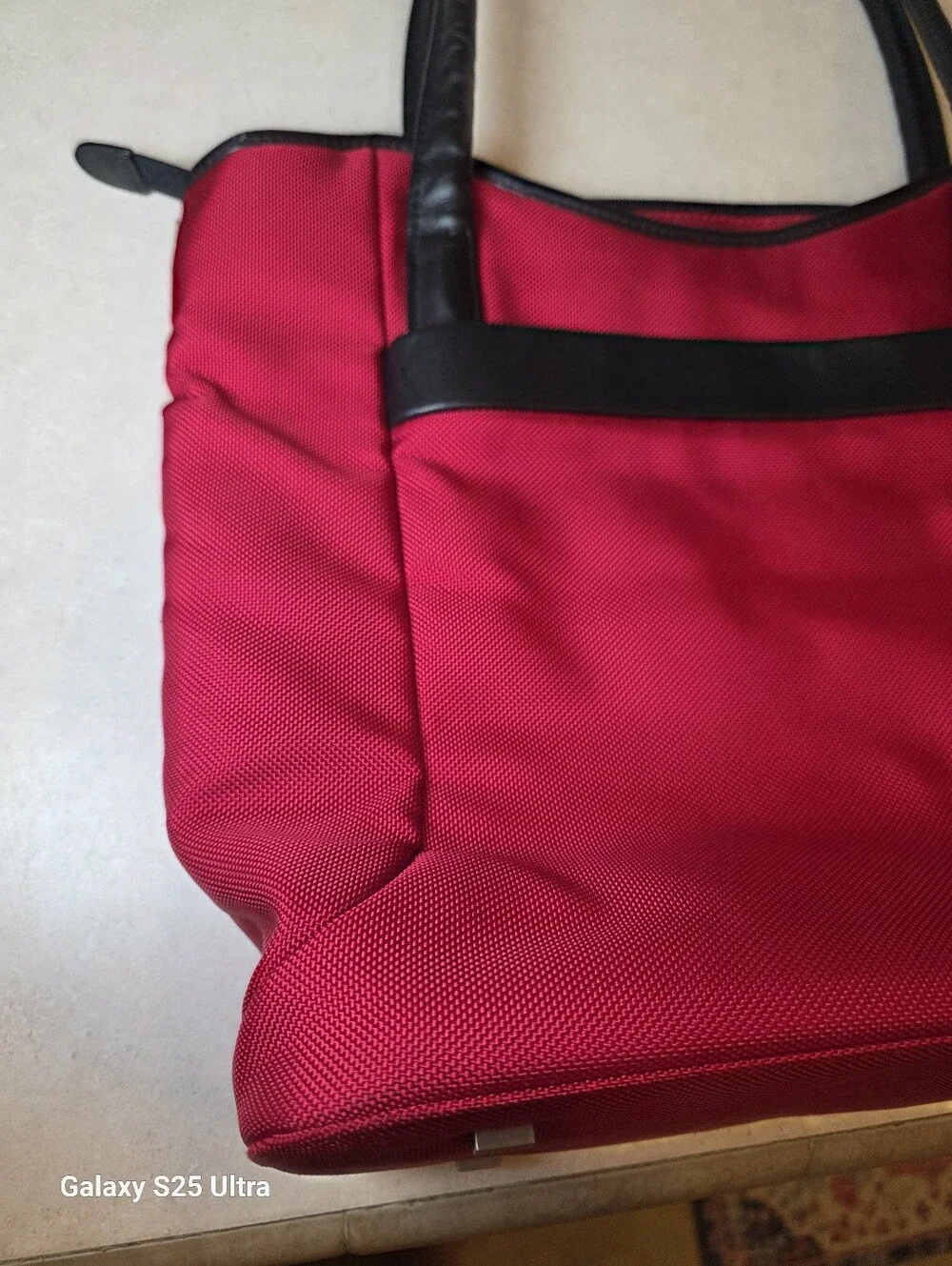 Victorinox Mobilizer NXT 4.0 Large Canvas Tote Bag - Red & Black EUC